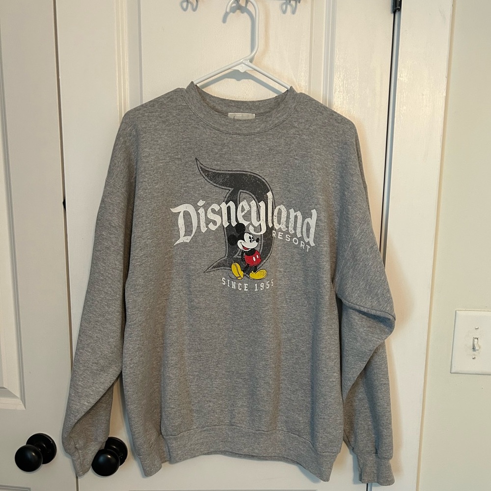 Vintage Disneyland Mickey Mouse crew neck